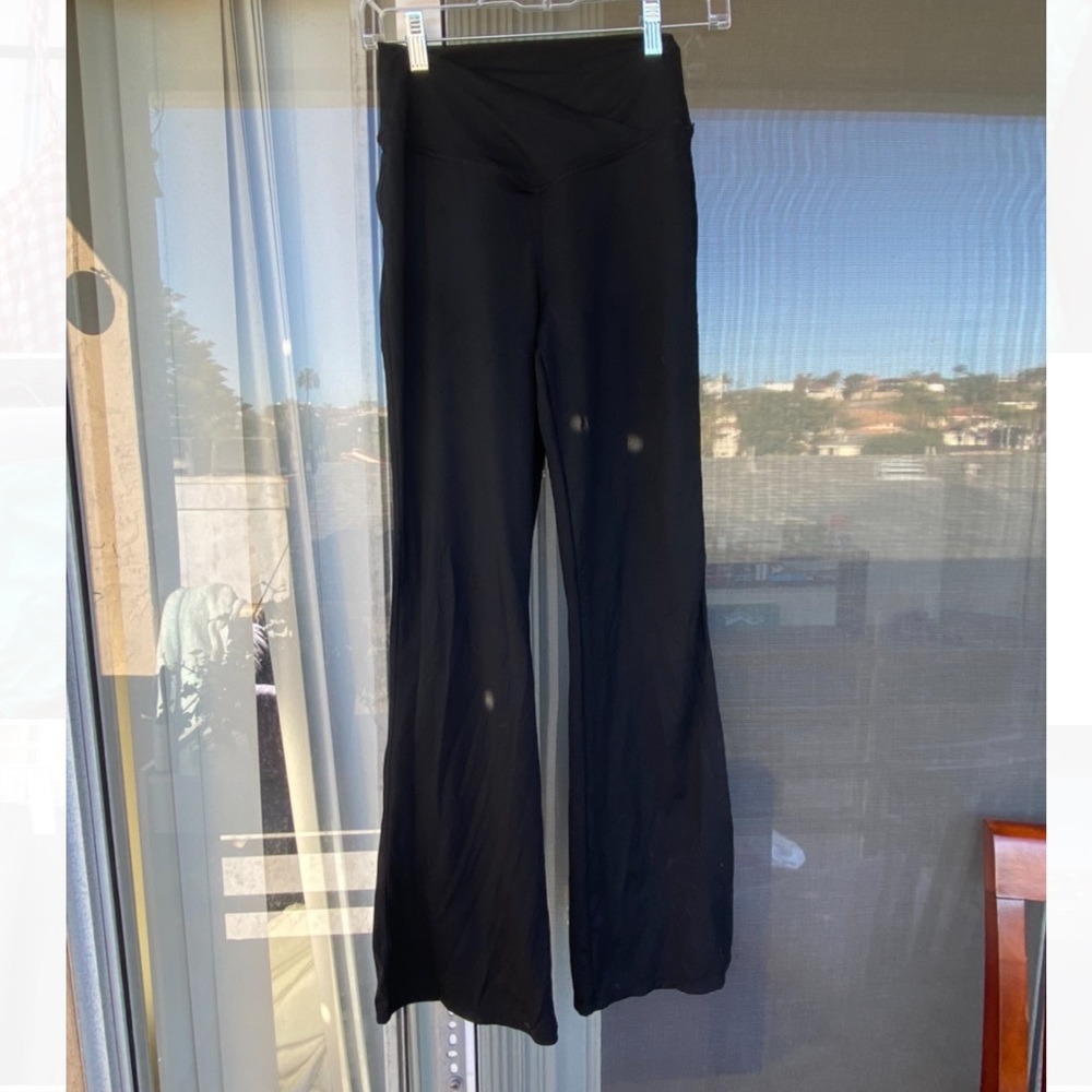 Flare leggings with cross waist